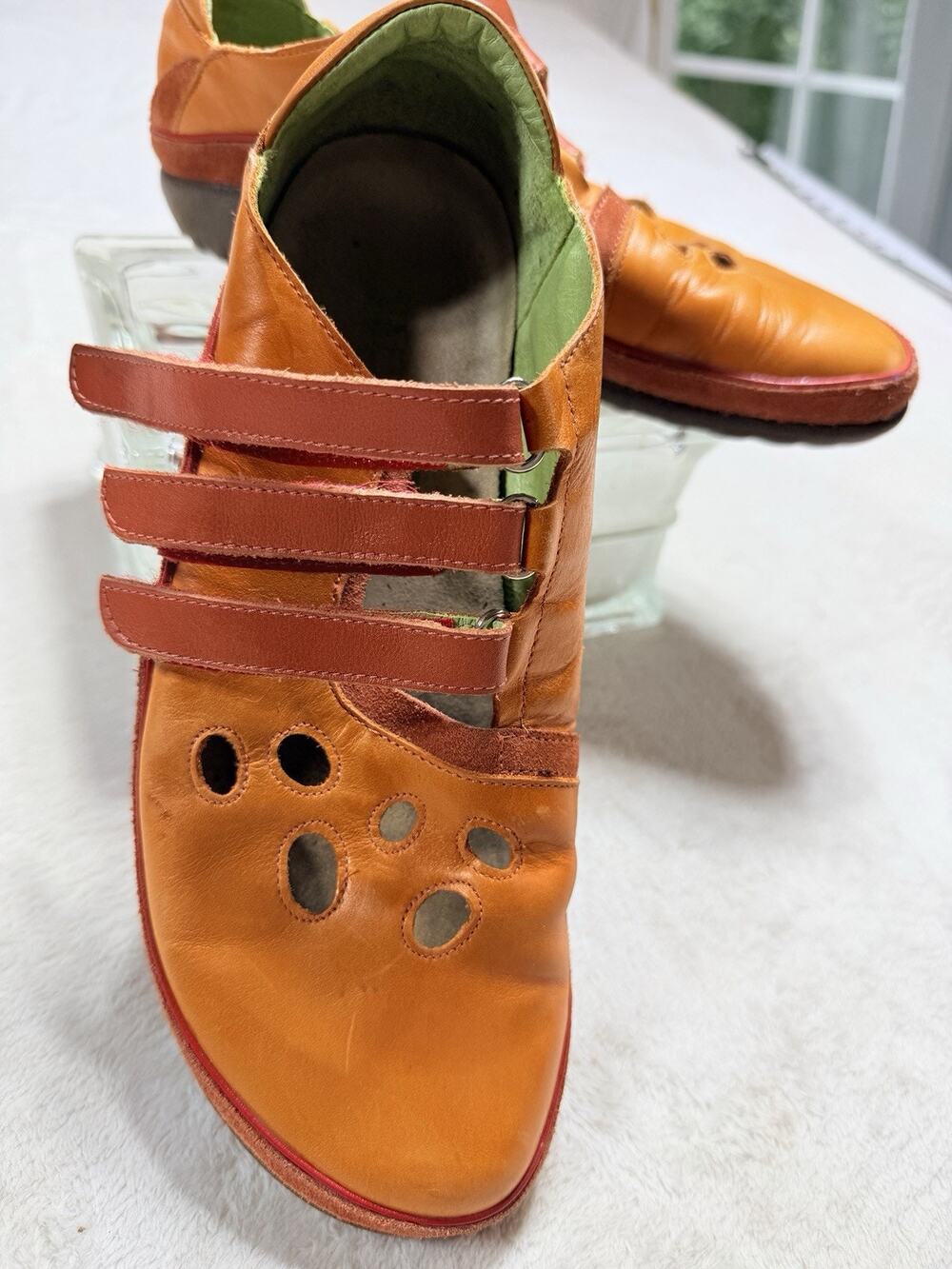 Naot Walking Shoes 39 US 8 Orange Leather Triple Strap Perforated Womens Flats